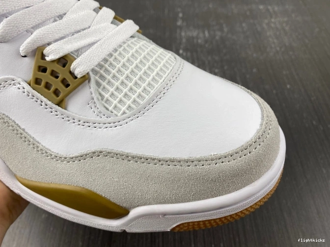 SB 4 Retro Jordan DR5415-120 1113